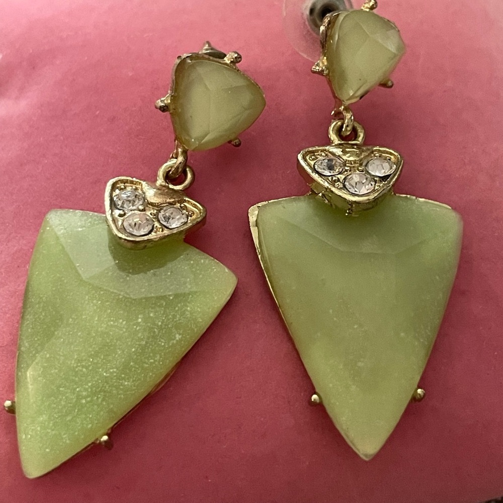 Earrings - Picture 1 of 4